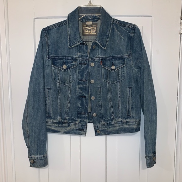 Levi’s Silver Label Denim Trucker Jean Jacket - Picture 2 of 16